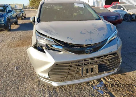 2022 Toyota Sienna Xle from USA, damaged, VIN 5TDYRKEC5NS081542